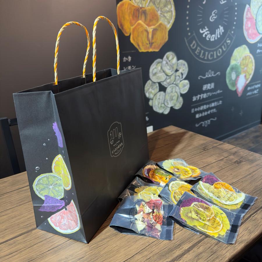 飲むドライフルーツ1週間セットギフトボックス（７パック入り）ボトルもお付けいただけます　無添加　砂糖不使用　乾燥剤不使用　 |  | 02
