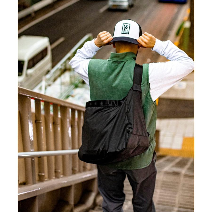 CHROME/クローム NEWSPAPER MESSENGER ショルダーバッグ 26L 軽量 超撥 