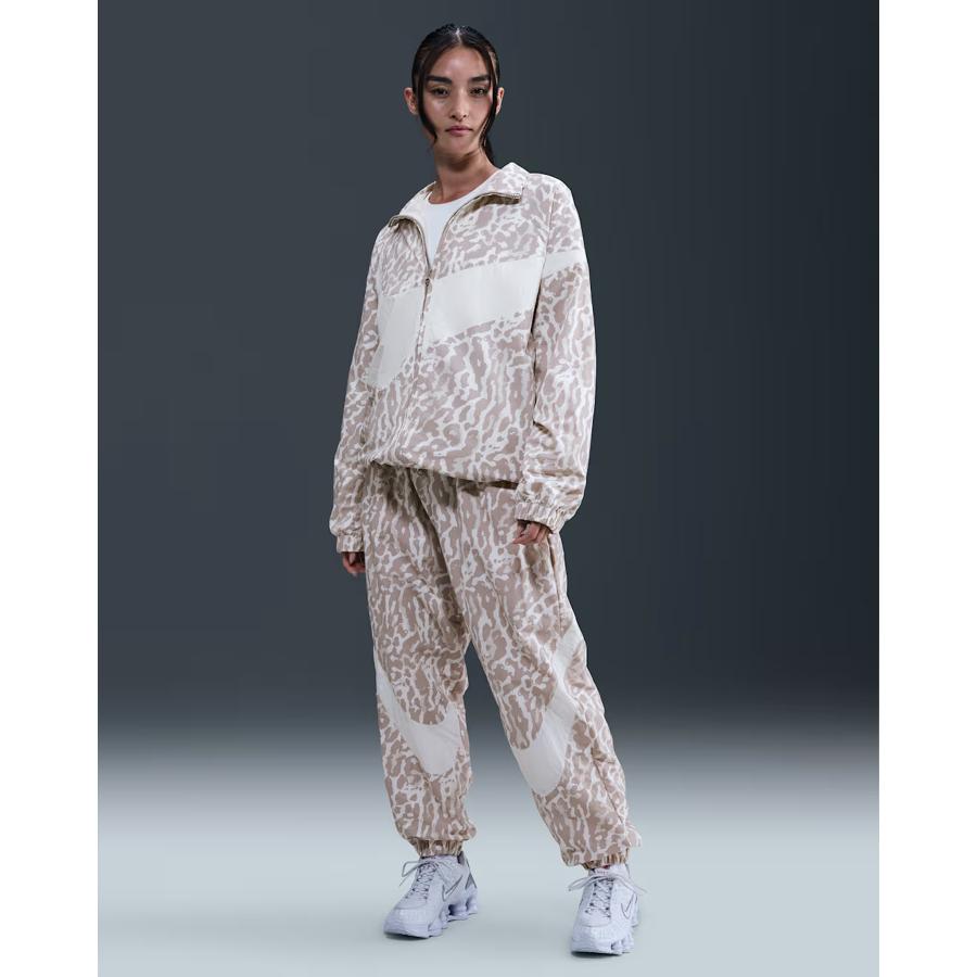 NIKE（ナイキ） ジャージ トラックジャケット レディース ヒョウ柄