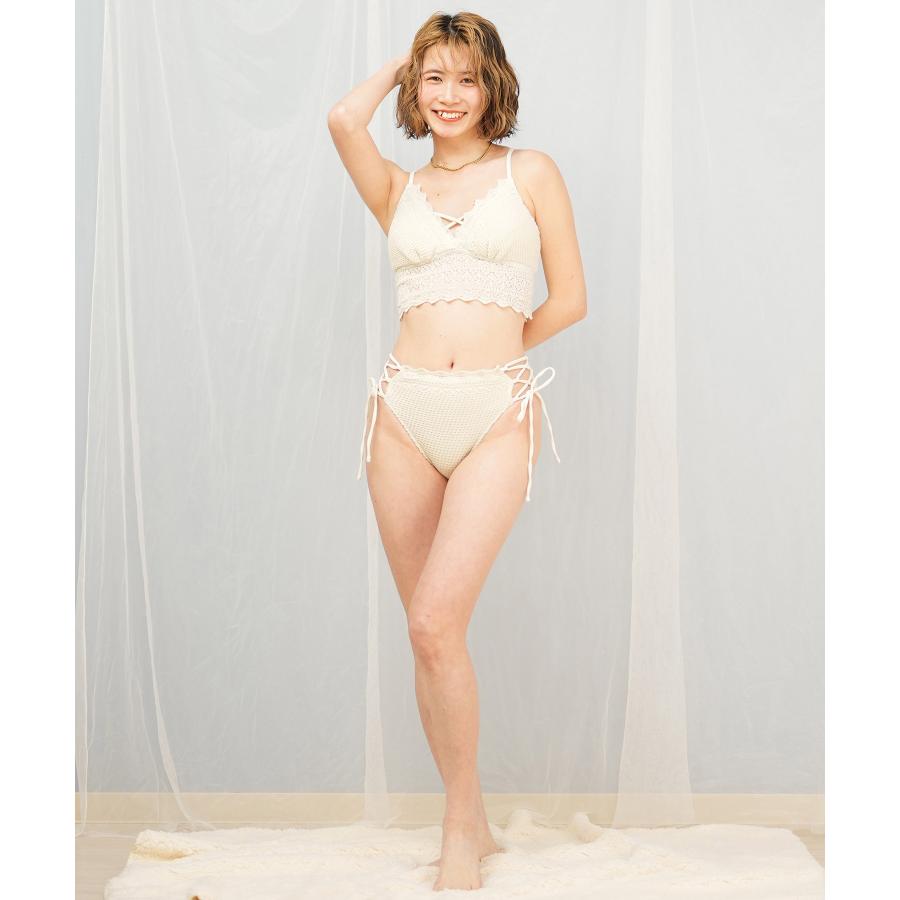 Beach Queen（ビーチクイーン） ニット ラメ スカラップ 水着