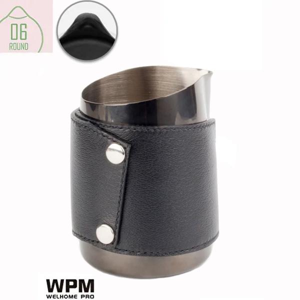 Wpm Hc7114tbk ミルクピッチャー ハンドルレス ラウンドスパウト 牛レザースリーブ付き ステンレス 在庫あり