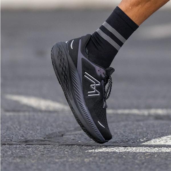 KARHU カルフ 【メンズ】メスタリラン1.5 【ブラック/ブラック】【US10.5/28.5cm】 KH105010の画像