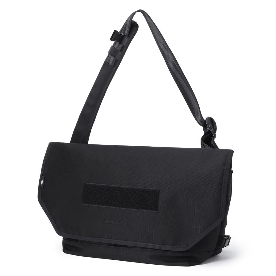 beruf baggage ベルーフバゲージ HOBO メッセンジャーバッグ M【16L 