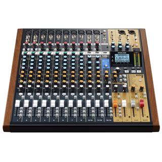 TASCAM タスカム Model 16 16トラックライブレコーディングミキサーの画像