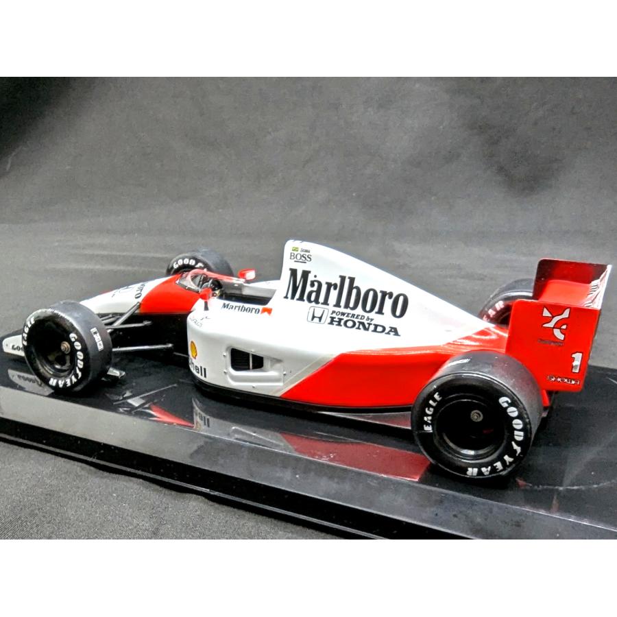 Premium Collectibles 1/24 マクラーレンMP4/6 A.セナ マルボロ仕様