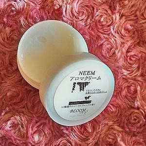 ペット用 愛犬用 アロマクリーム BLOOM ニームアロマクリーム お手ごろ サイズ  30ｇ ニームリーフエキスに17種類の植物エキスが凝縮 爆買 | 