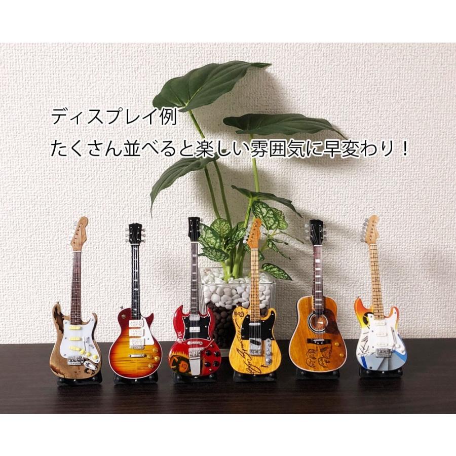 希少作品 ビートルズ The Beatles ミニチュア楽器 フィギュアセット