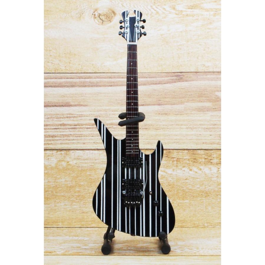 Musical Story 1 4 ミニチュア ギター シニスター ゲイツ 置物 飾り物 装飾品 ドール ハウス フィギュア オブジェ 木製 ハンドメイド 4e D9v1 Ic7a ミニチュア楽器 ギター 専門店 Wmg 通販 Yahoo ショッピング