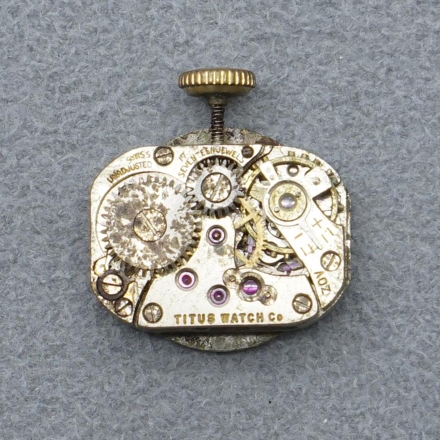 ジャンク ムーブメント タイタス TITUS WATCH 手巻き 17石 スイス製 25 