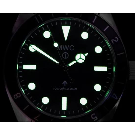 【New】ミリタリーウォッチ MWC時計 1960s 39mm ハイブリッド 300m ダイバーズ サブマリーナ  ステンブレスレット メカクォーツ SEIKO VH31 レトロペイントの画像
