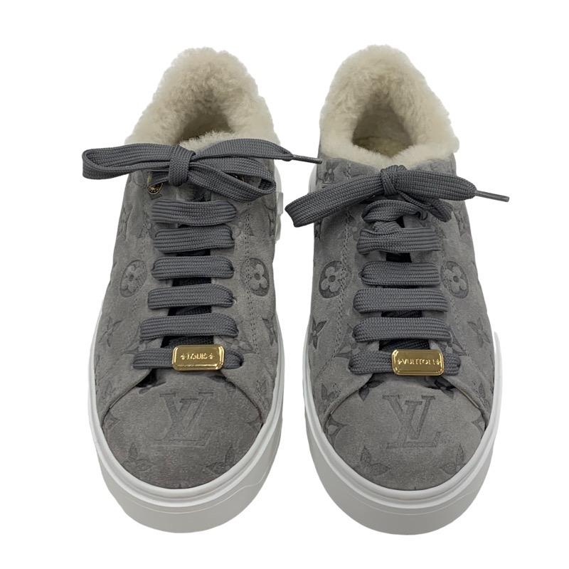 ヴィトン タイムアウトライン スエード ムートン モノグラム スニーカー