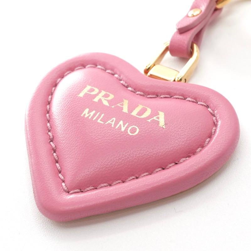 プラダ PRADA チャーム ピンク ゴールド ナッパレザー キーリング ロゴ 