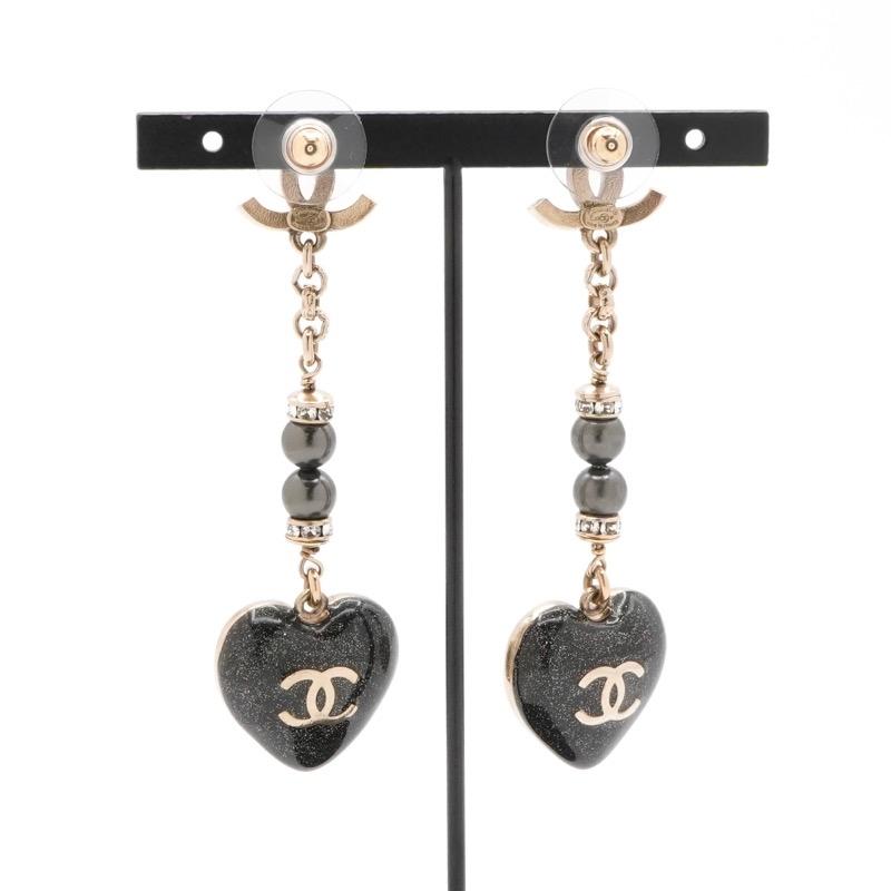 美品**シャネル ピアス ハート ココマーク ラインストーン ブラック×ゴールド CHANEL（シャネル） 送料無料 ココマーク ハート ピアス ライン