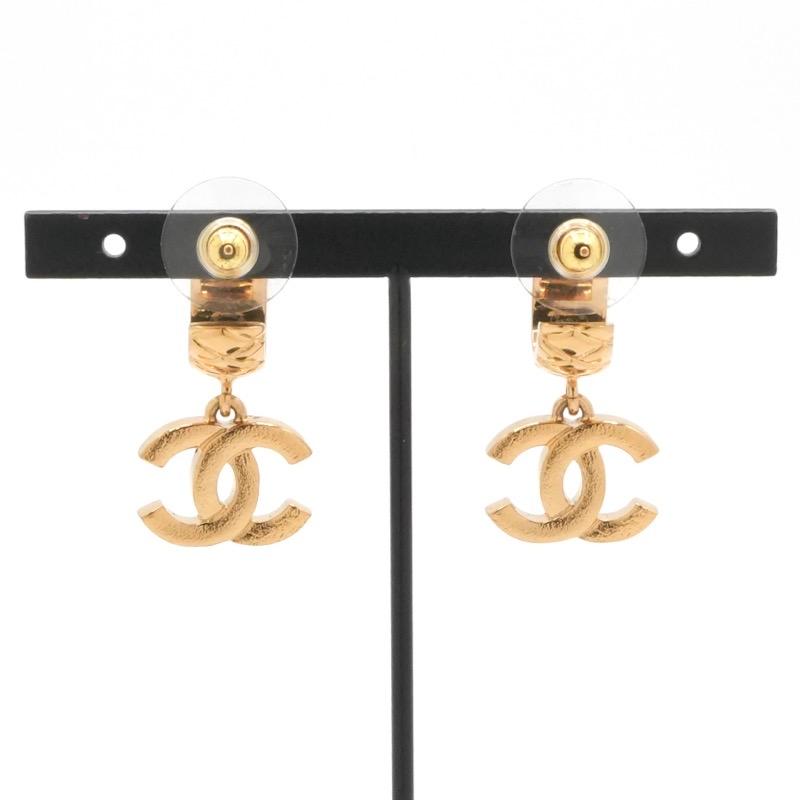 CHANEL（シャネル） ピアス イヤリング ゴールド ココマーク ライン