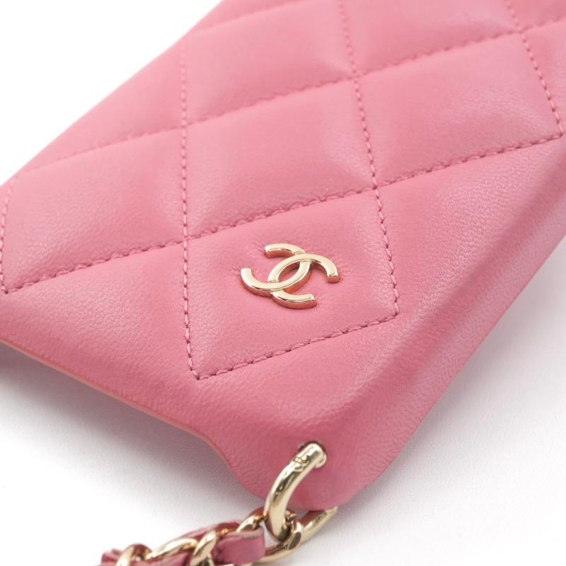 CHANEL（シャネル） 携帯・スマホアクセサリー ピンク ゴールド ココ