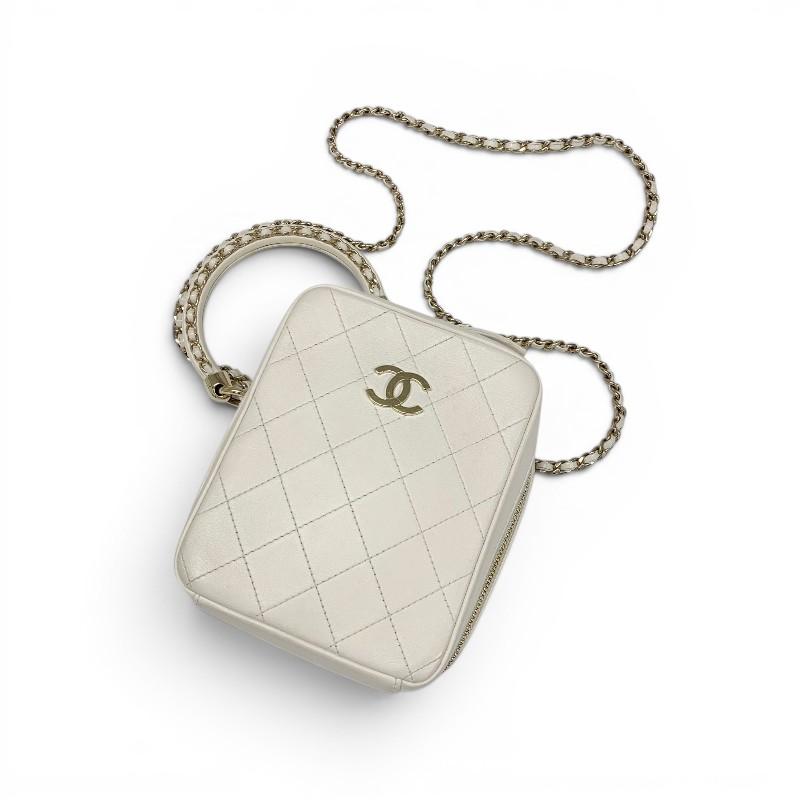 シャネル CHANEL バッグ ショルダーバッグ ラムスキン ホワイト 白 ゴールド ココマーク マトラッセ チェーン 2way ハンドバッグ_4