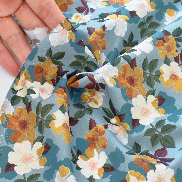 LIBERTY. リバティプリント 生地 布 タナローン 花柄 コットン 綿 