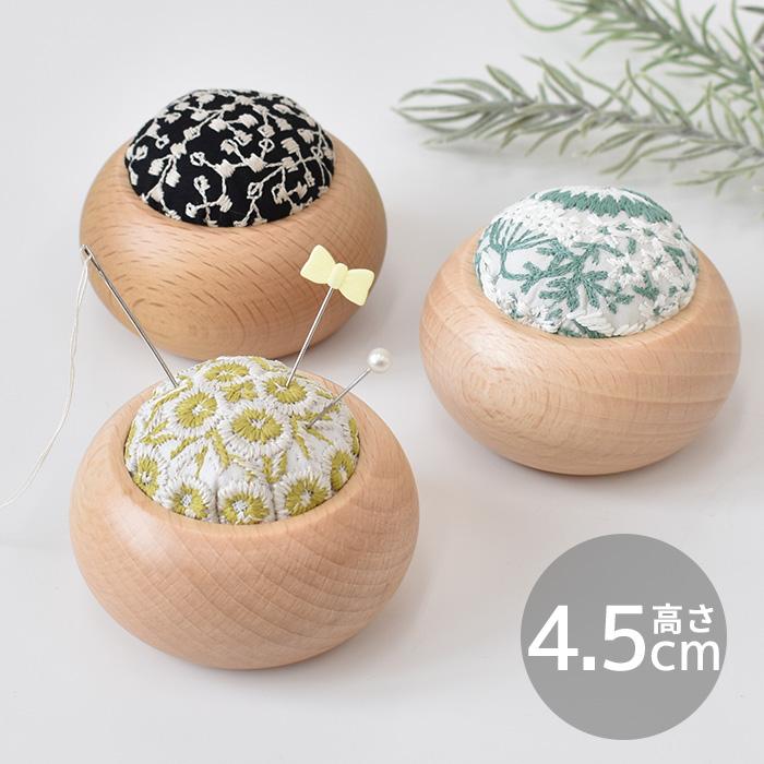 倉敷意匠 点と線 刺繍 丸型 ピンクッション □ 天然 木 針山 倉敷意匠 点と線 刺繍 丸型 ピンクッション □ 天然 木 針山