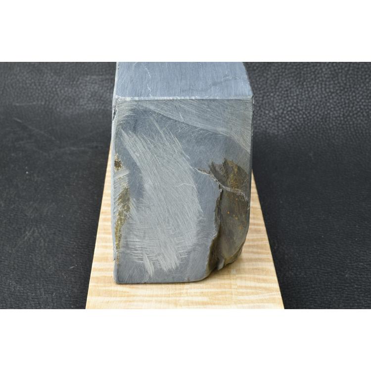 鞍馬真黒砥石 仕上砥石 天然砥石 本物保証【未使用品】 T5125-1 鞍馬真黒砥石 仕上砥石 天然砥石 本物保証【未使用品】 T5125-1