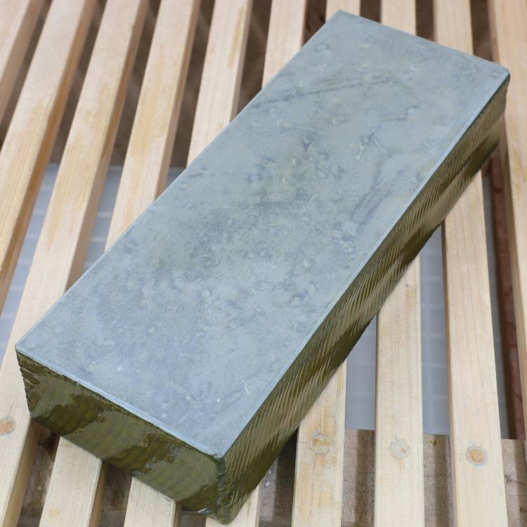 天然砥石　正本山　浅黄　カラス　仕上げ砥石　台付き 特選加藤鉱山中山車口アイサ層カラス砥石 仕上砥石 天然砥石 本物保証