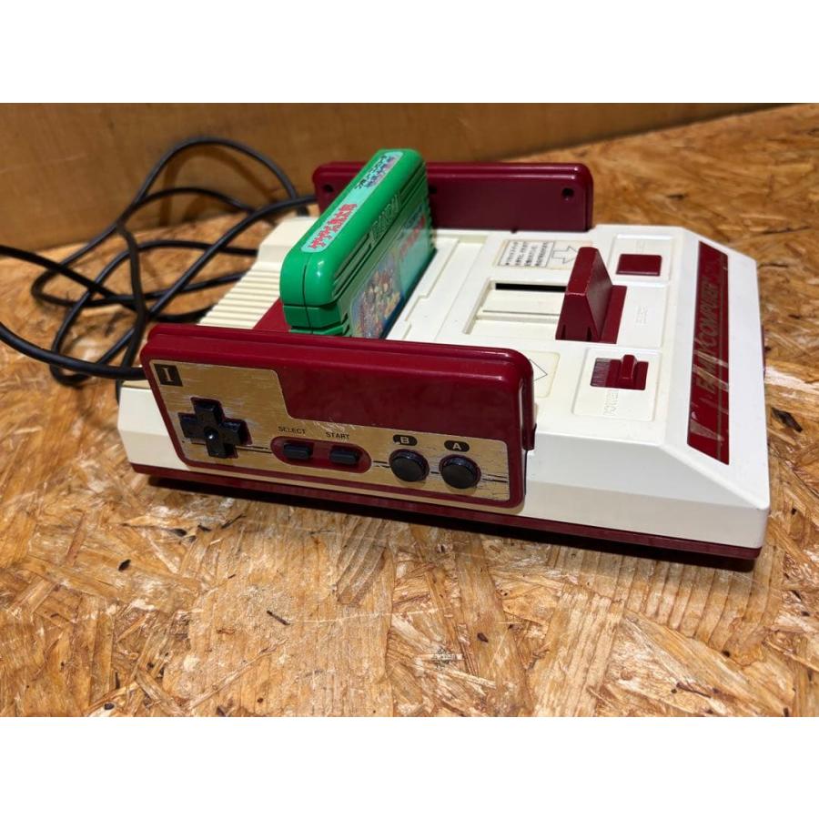 任天堂（Nintendo） ファミコン 本体 H9690799 鬼太郎ソフト付き