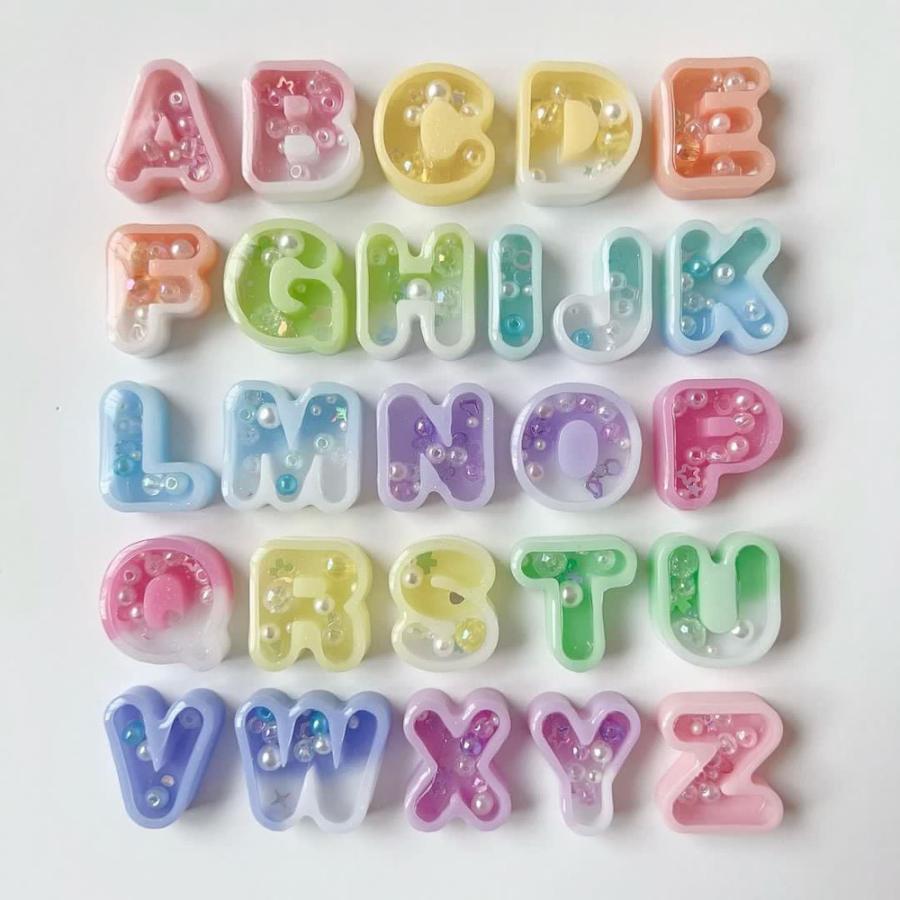 レジン アルファベット シャカシャカ シェイカーモールド イニシャル