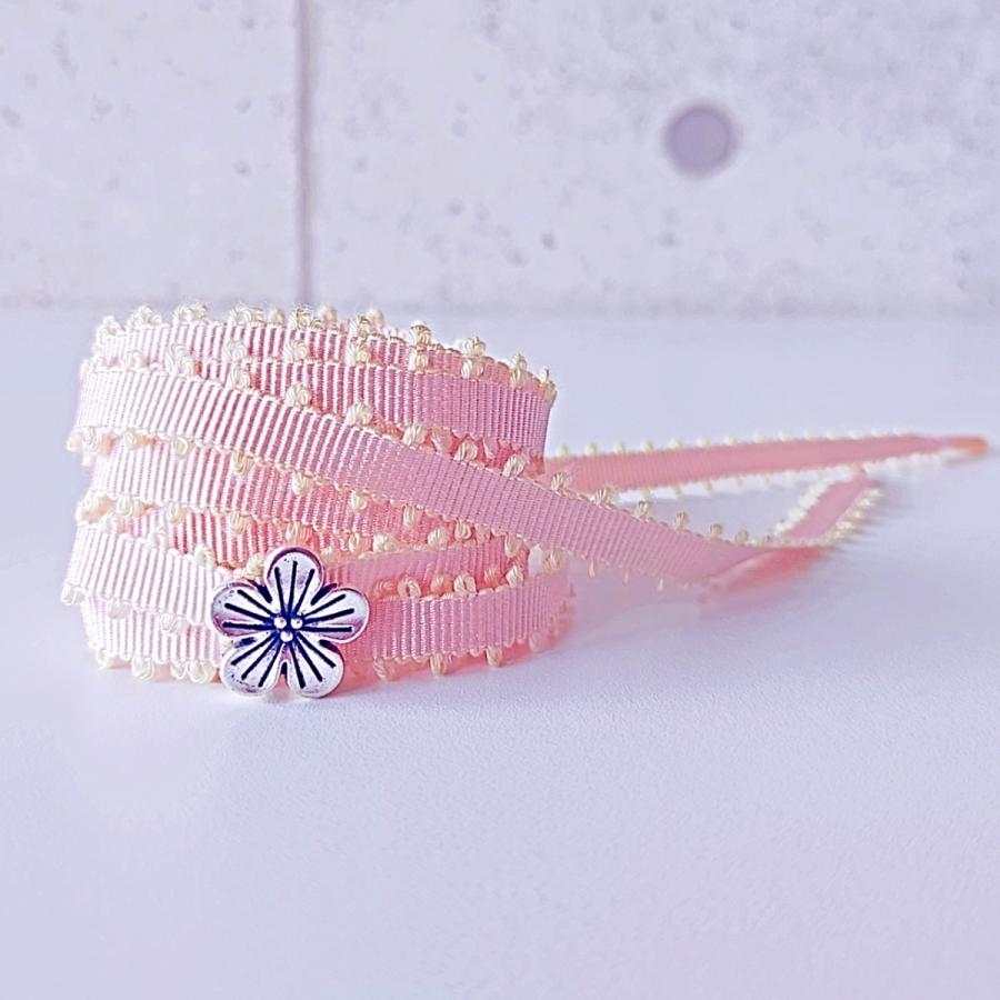 Sale 99 Off 春うららカラー シルバー色花チャーム付き リボンシューレース 靴紐 靴ひも くつひも 1cm チャーム かわいい おしゃれ スニーカー Www Feitosa Santana Com
