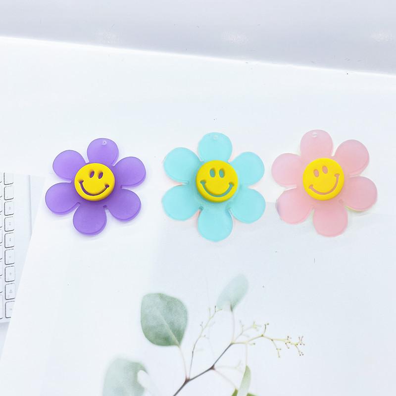 ニコちゃんチャーム素材　　5個 ニコちゃんチャーム素材 5個