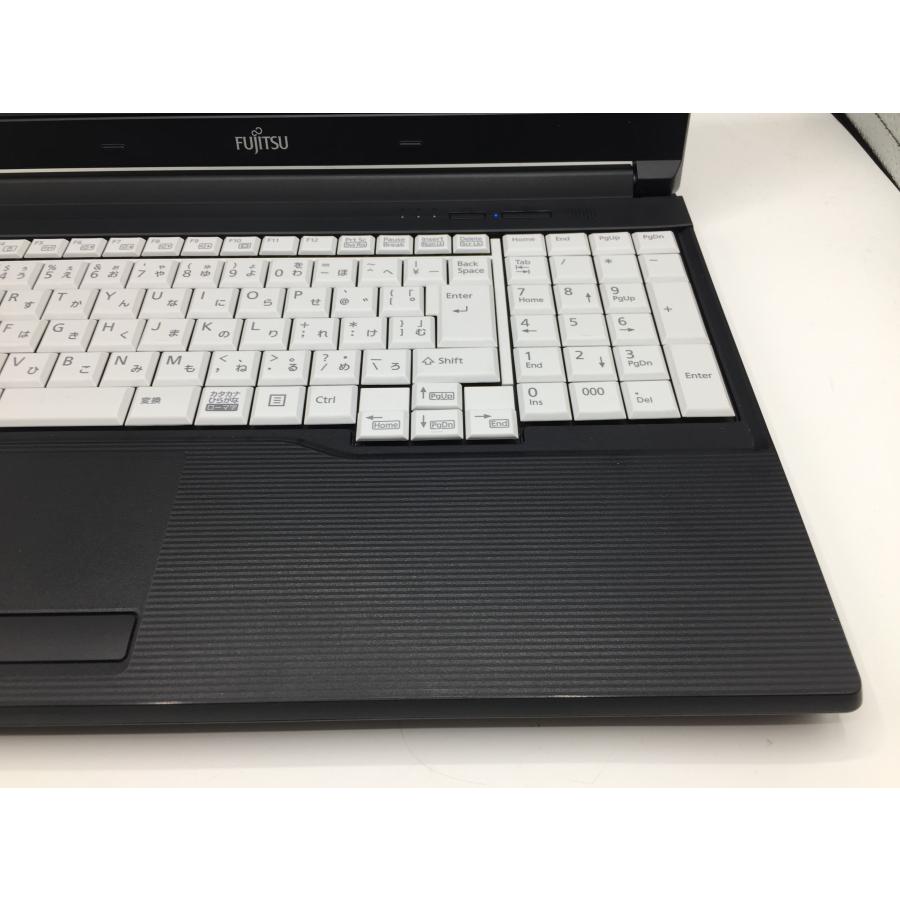 LIFEBOOK Fujitsu A577/SX / FMVA26021P i5 7300U 8GB SSD 120GB LIFEBOOK Fujitsu A577/SX / FMVA26021P i5 7300U 8GB SSD 120GB