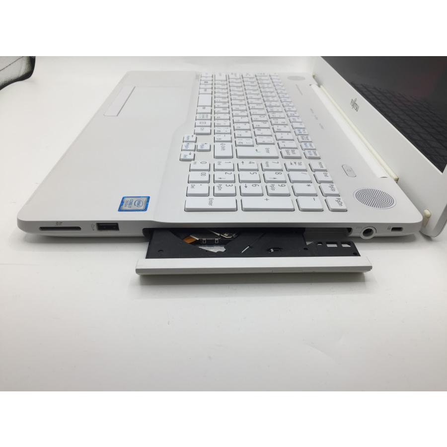LIFEBOOK Fujitsu AH50/C3 FMVA50C3WP / i7 7700HQ 8GB SSD LIFEBOOK Fujitsu AH50/C3 FMVA50C3WP / i7 7700HQ 8GB SSD