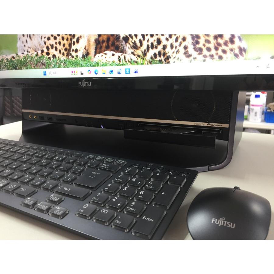 Fujitsu ESPRIMO FH90/B3 / 7世代 i7 7700HQ 8GB M.2 SSD 256GB + HDD