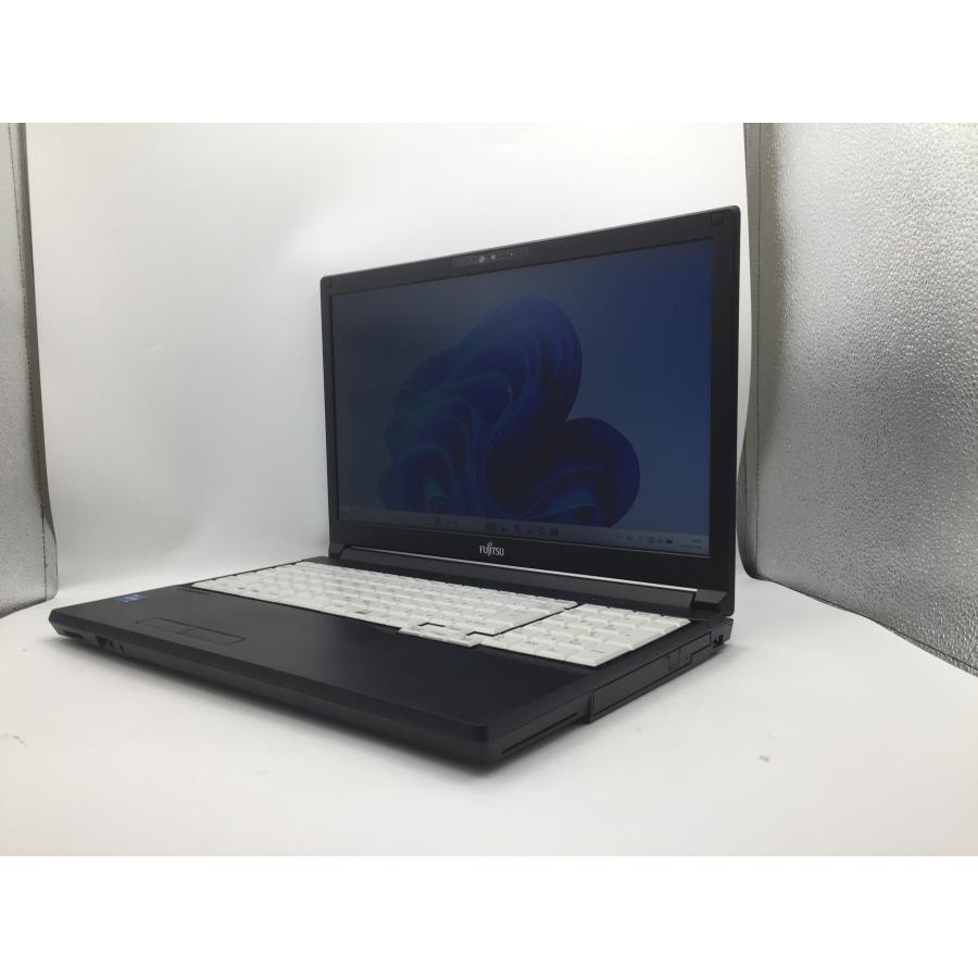 LIFEBOOK Fujitsu A7511/G / 11世代 i5 1145G7 8GB M.2 256GB 15.6 HD