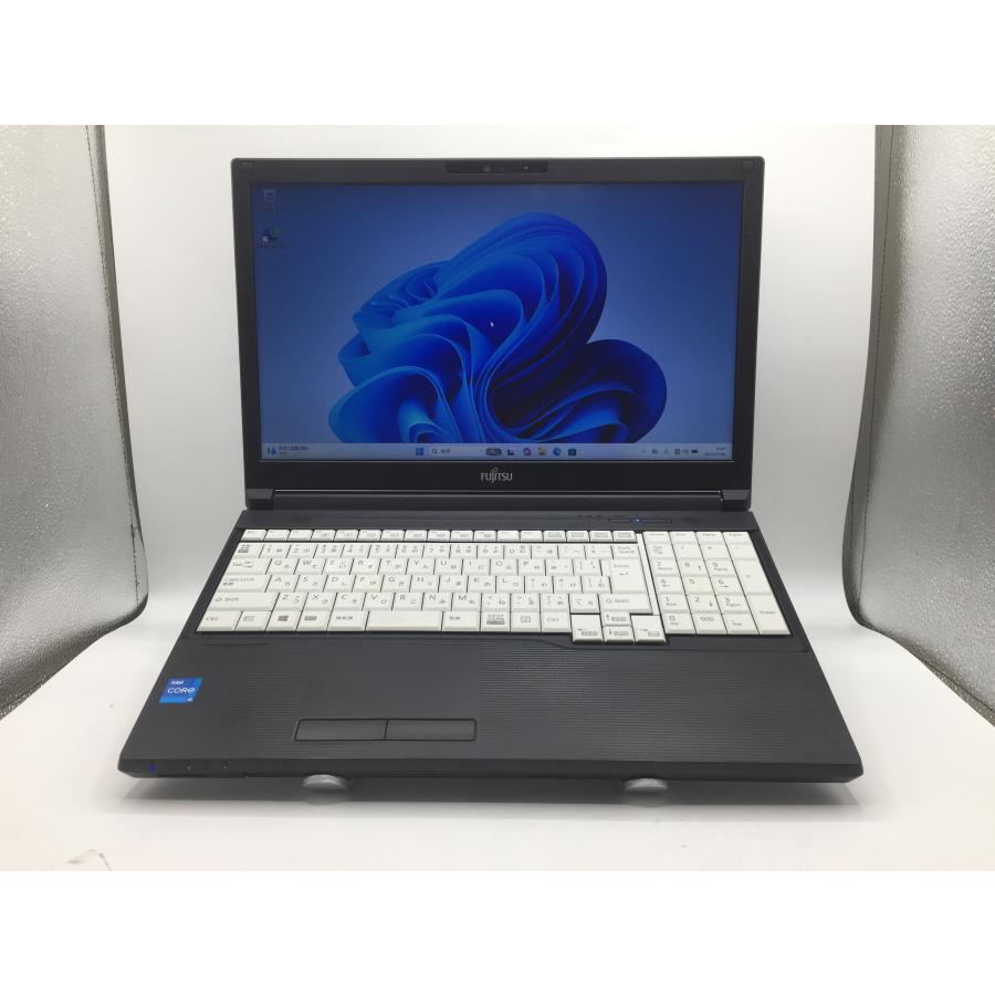 富士通lifebook A7511/G i5-1145G7 8GB 256GB LIFEBOOK Fujitsu A7511/G / 11世代 i5 1145G7 8GB M.2 256GB 15.6 HD