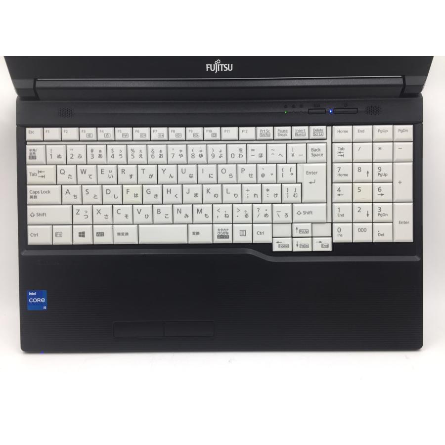 LIFEBOOK Fujitsu A7511/G / 11世代 i5 1145G7 8GB M.2 256GB 15.6 HD