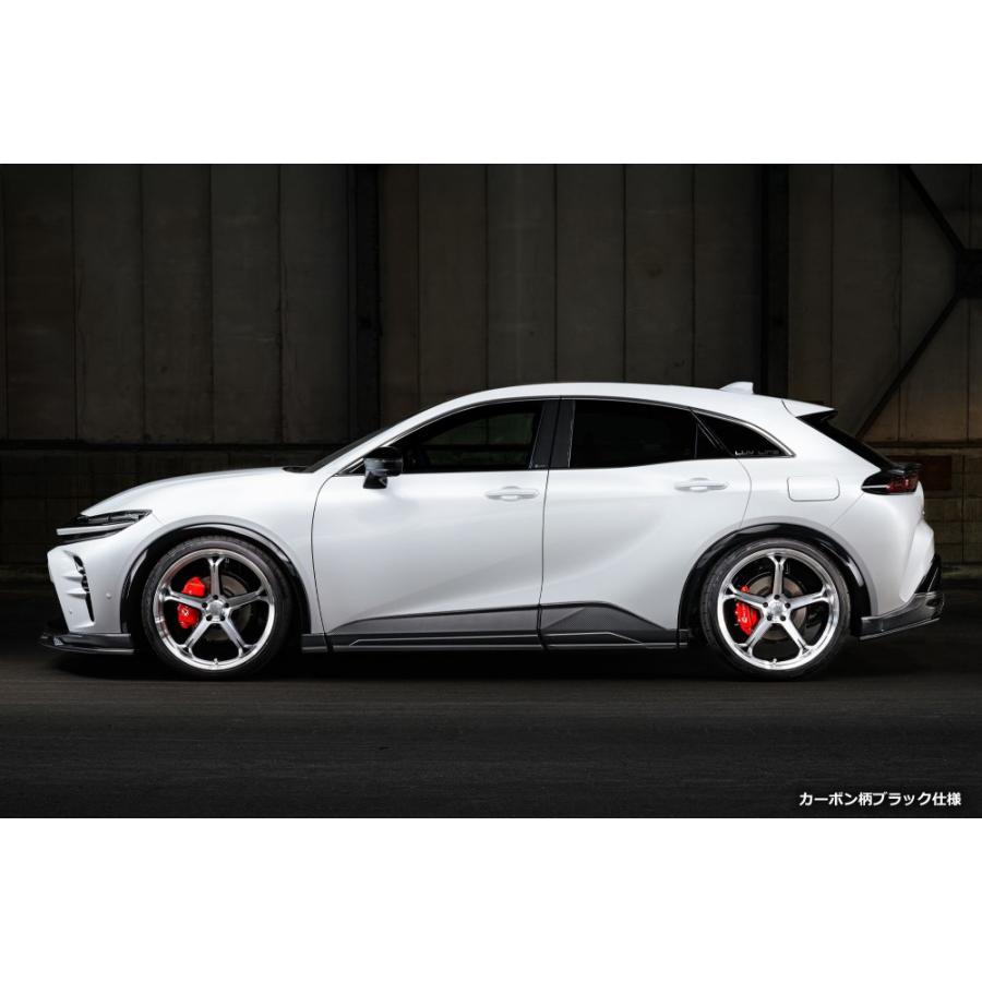 タ*シ様 M’z SPEED クラウンスポーツ サイドステップ カーボン柄 未使 M'z SPEED 【ピアノブラック仕様】【カーボン柄ブラック仕様