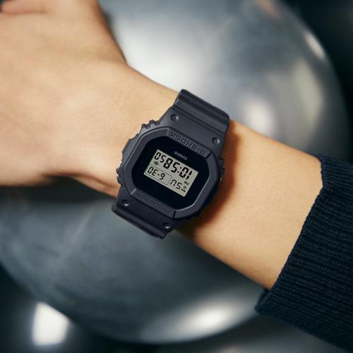 G-SHOCK DWE-5657RE-1JR カシオ CASIO 40th Anniversary REMASTER