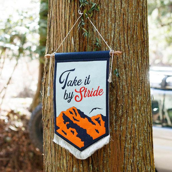 DULTON FELT BANNER ''TAKE IT BY STRIDE'' フェルトバナー (品番：RNZ-0539/TIBS) ダルトン インダストリアル アメリカン ヴィンテージ 男前 D2310｜n-kitchen｜04