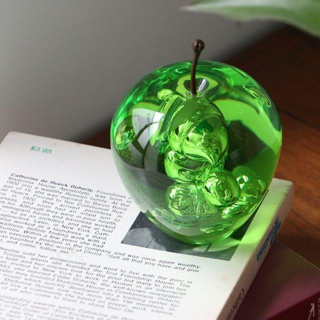 ペーパーウェイト アップル グリーン Apple Green りんご 置物