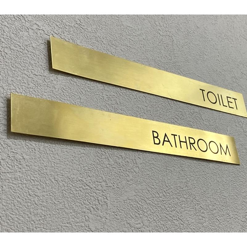 真鍮 ダメージ ヴィンテージ加工 トイレプレート 25×200mm 厚0.6mm