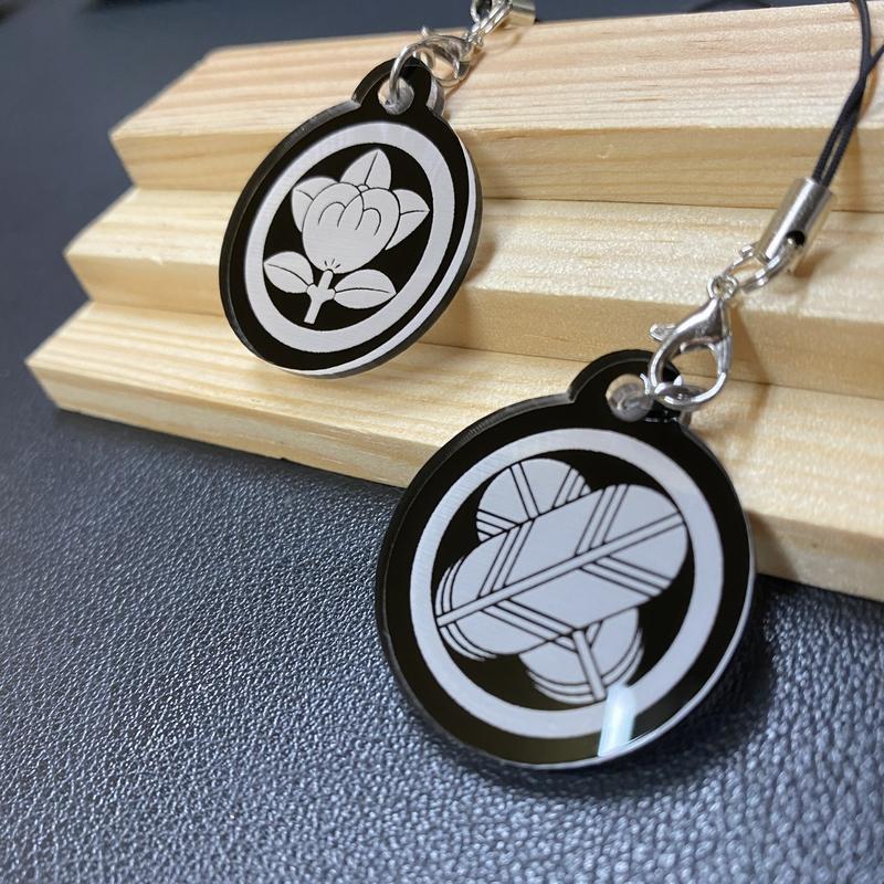 家紋　ストラップ ハンドメイド 家紋 オリジナルキーホルダー 人気の家紋24種 黒吹き