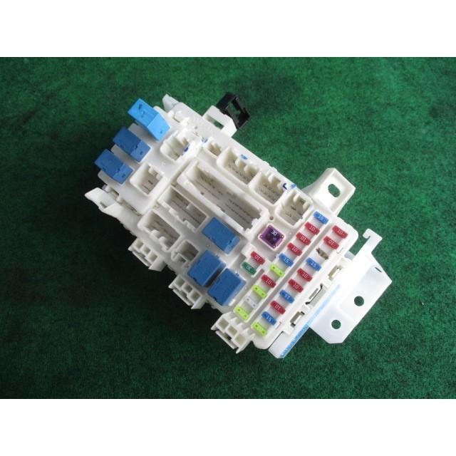 040733】27年・スズキ・ハスラー・MR31S・室内ヒューズボックス