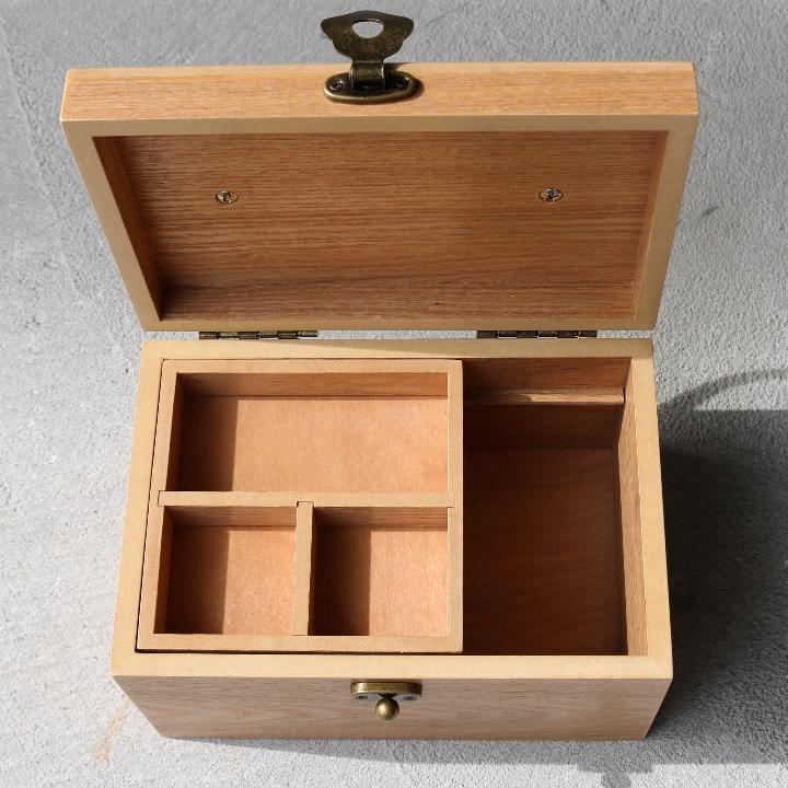 セール価格 ナチュラリー 救急箱 木製 薬箱 救急セット 薬 箱 木 救急ボックス 手当 薬箱 北欧 First Aid Kit ラフィネ キッチン 生活雑貨 通販 Yahoo ショッピング