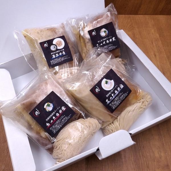 らーめん銕の麺づくし４食セット 淡麗 芳醇 濃厚 魚介豚骨 スープ こしのある 急速 瞬間 冷凍 生麺 4食入り 実店舗 くろがね 人気 限定 お取り寄せグルメ |  | 11