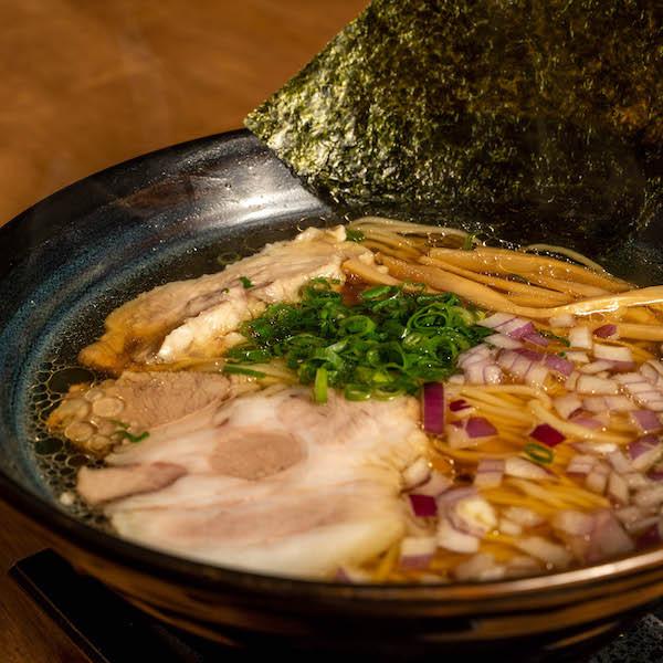 らーめん銕の麺づくし４食セット 淡麗 芳醇 濃厚 魚介豚骨 スープ こしのある 急速 瞬間 冷凍 生麺 4食入り 実店舗 くろがね 人気 限定 お取り寄せグルメ |  | 03