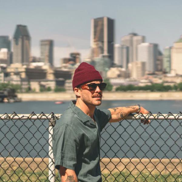 欠品)Beaniiez 『Accent Acrylic』 Safety Orange カナダ製 ショート