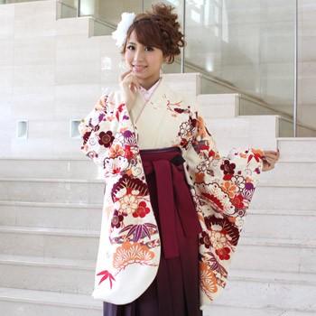 卒業式 袴 レンタル 2尺袖着物＆袴 フルセットレンタル「白地に赤・紫・オレンジの松竹梅」安い 大正ロマン