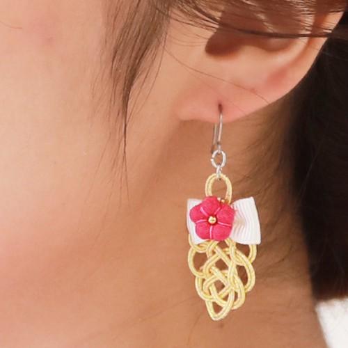 京あそび 日本製 ちりめん梅 リボンと編み紐フックピアス 卒業式 袴 成人式 結婚式 振袖 アクセサリー 和風 和装 Miyako Asobi ピアスキャッチ付き 45 Pas T7 0214 なでしこ 通販 Yahoo ショッピング