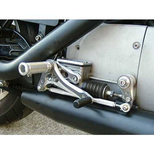 ＢａｂｙＦａｃｅ　ＳＴＥＰ　ＫＩＴ　Harley-Davidson XLH/5s TypeII 91-03　品番 002-HD002BK/002-HD002SV｜nagaoracing