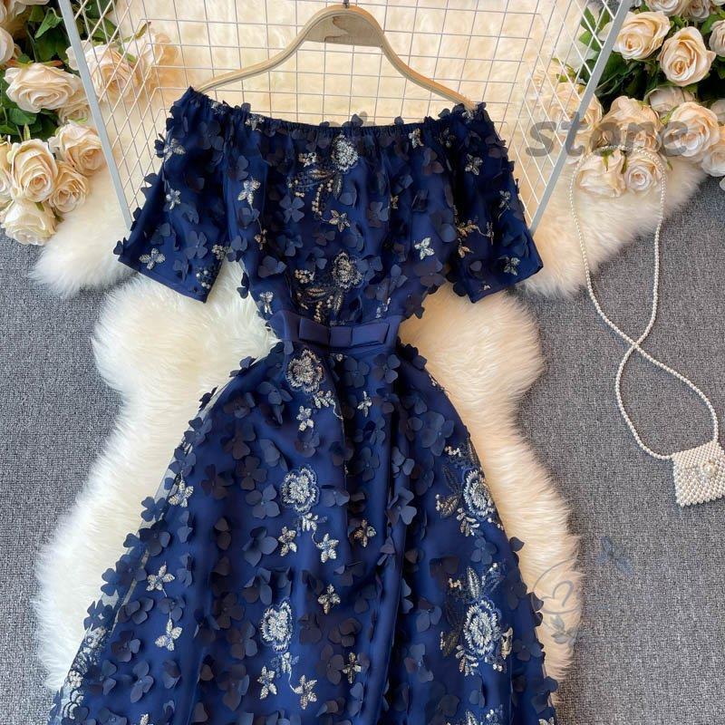 オンラインショップ フレアワンピ ワンピース オフショルダー ドライブ リラックス 可愛い ネイビーお出かけ シック クラシカル 大人可愛い 刺繍 リボン フラワー 半袖 ワンピース サイズ Xl Mail Sarwadadi Kawunganten Cilacapkab Go Id