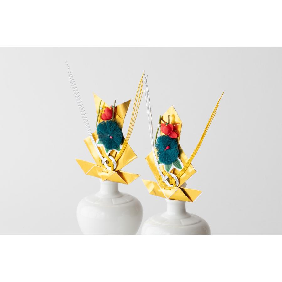 お神酒口 雄蝶・雌蝶 金色 金紙製 豪華 28センチ 伝統的 銚子飾り 瓶子